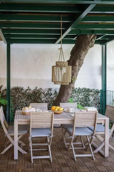 Lisbon Charm With Patio Apartment 0*,