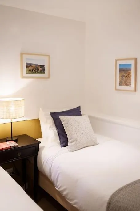 Lisbon Charm With Patio Appartement