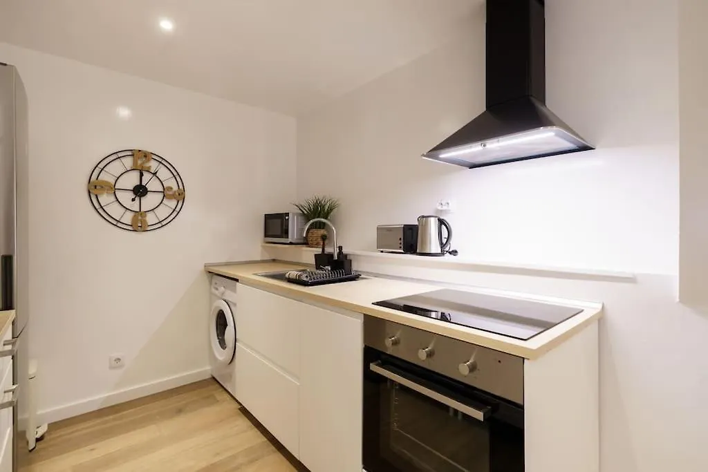 Lisbon Charm With Patio Appartement