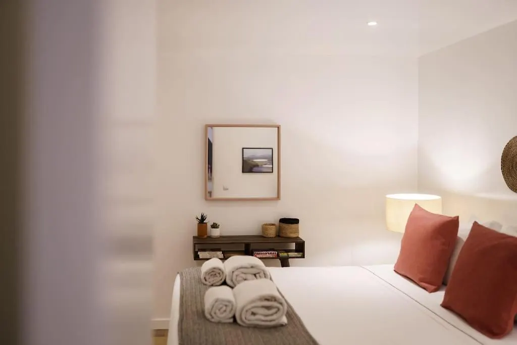 Lisbon Charm With Patio Appartement