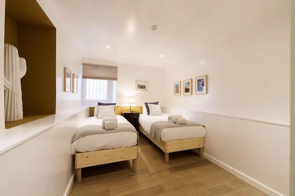Lisbon Charm With Patio Appartement 0*,  Portugal